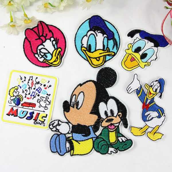迪尼斯卡通刺绣毛衣服装饰贴布贴花辅料徽章带背胶米奇米妮米老鼠