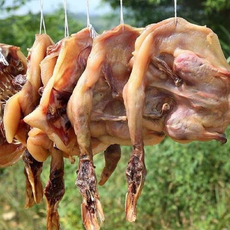 遂川特产板鸭日晒整只风干腊板鸭江西特产手工咸香味腊鸭腿煲仔饭