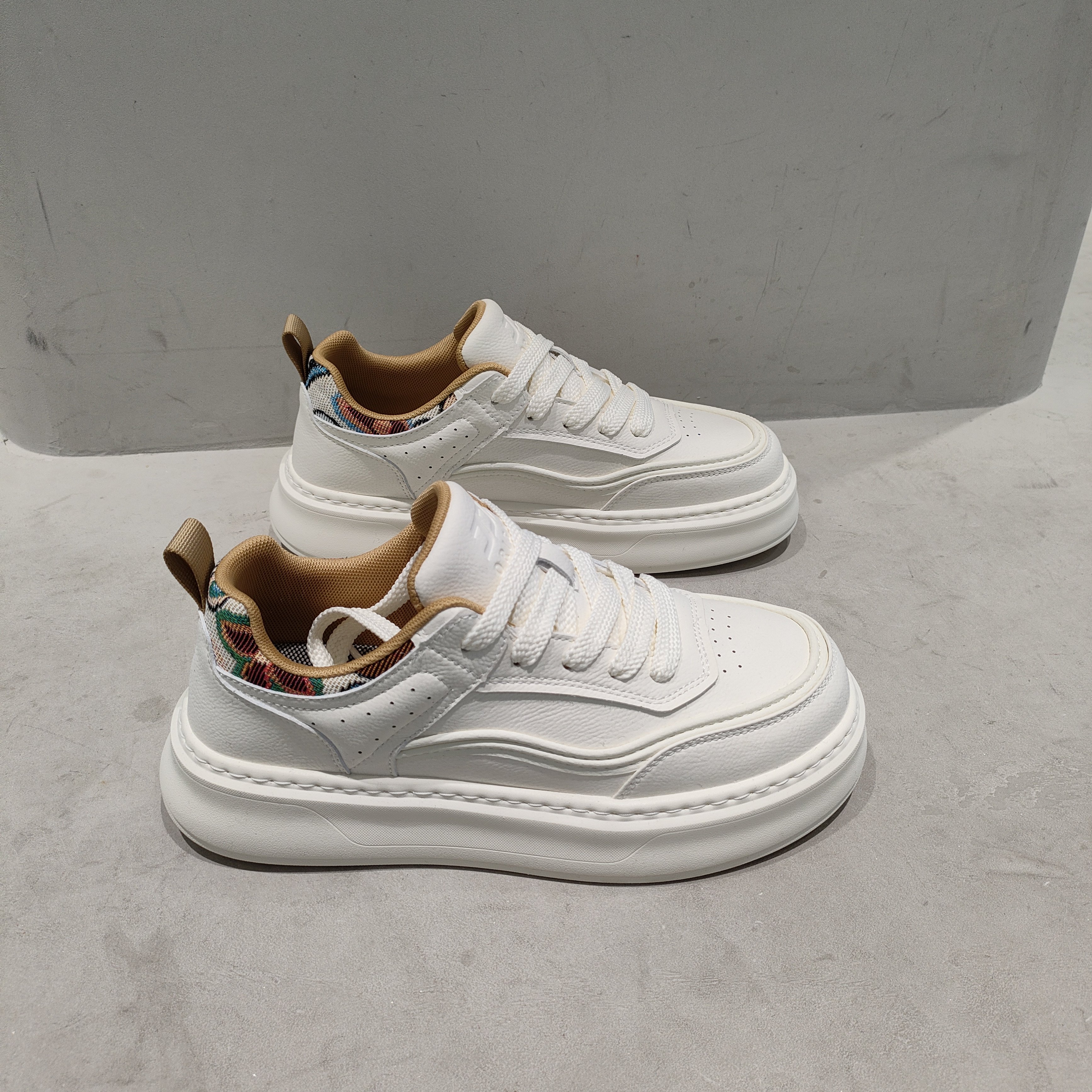 男鞋刺绣美式低帮休闲小白板鞋2026春季新款欧洲站轻便运动鞋百搭,流行男鞋,时尚休闲鞋,淘宝优惠券,粉丝福利购,淘宝优惠卷