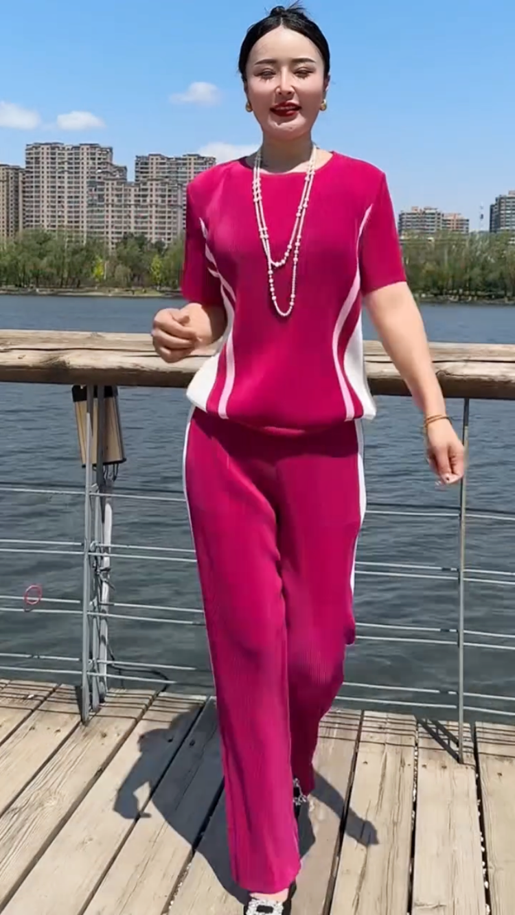 拼色条纹褶皱短袖上衣加裤子两件套爆款年轻休闲简约时尚套装女