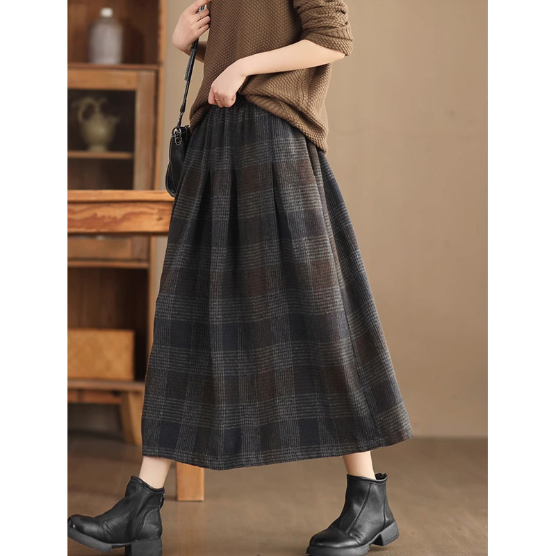 毛呢半身裙女秋冬2025新款羊毛复古文艺高腰显瘦格子中长款A字裙