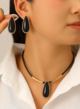 高级水滴黑色皮绳项链女极简冷淡
