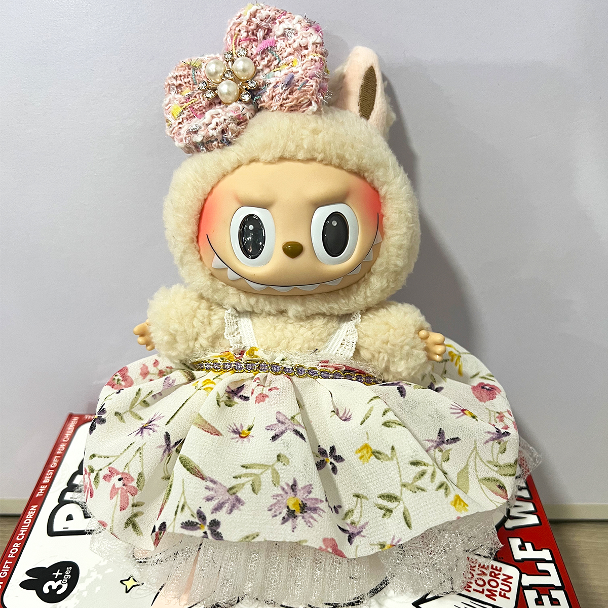 泡泡玛特labubu马卡龙坐坐派对毛绒公仔系列三代搪胶手办玩偶衣服