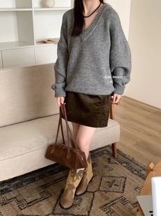 百搭针织衫 换季 灰色V领慵懒风秋冬松弛感毛衣女宽松时尚 清仓 韩版