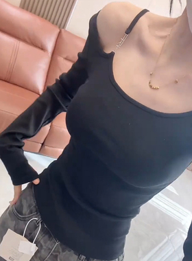 2026春季新款斜领露肩长袖T恤女装高级感性感修身显瘦打底衫0111r