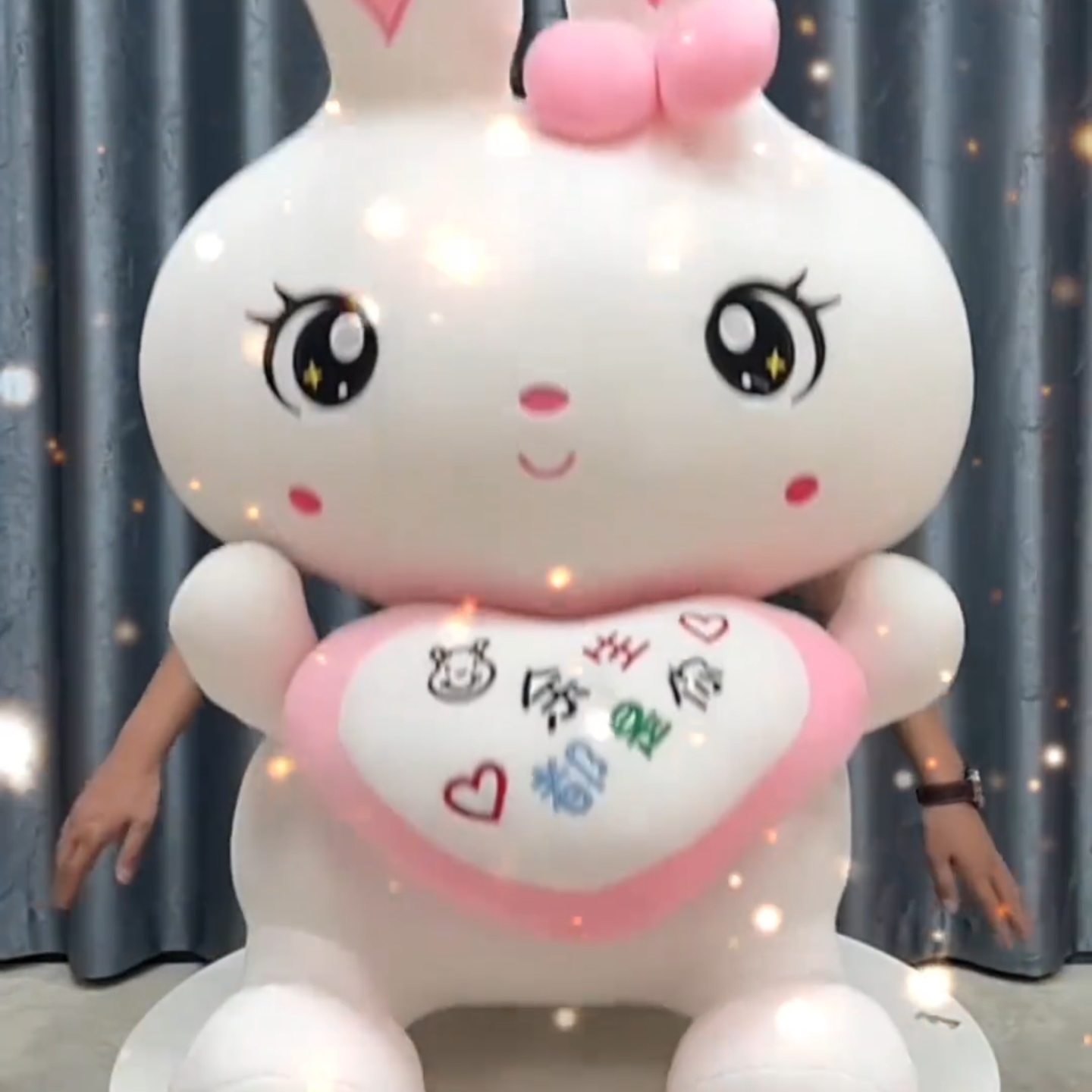 可爱抱心兔布娃娃公仔毛绒玩具娃娃情侣礼物女生玩偶生日520礼物