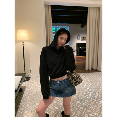 辰米范 百搭独行 复古休闲连帽加绒卫衣女秋冬短款长袖宽松上衣