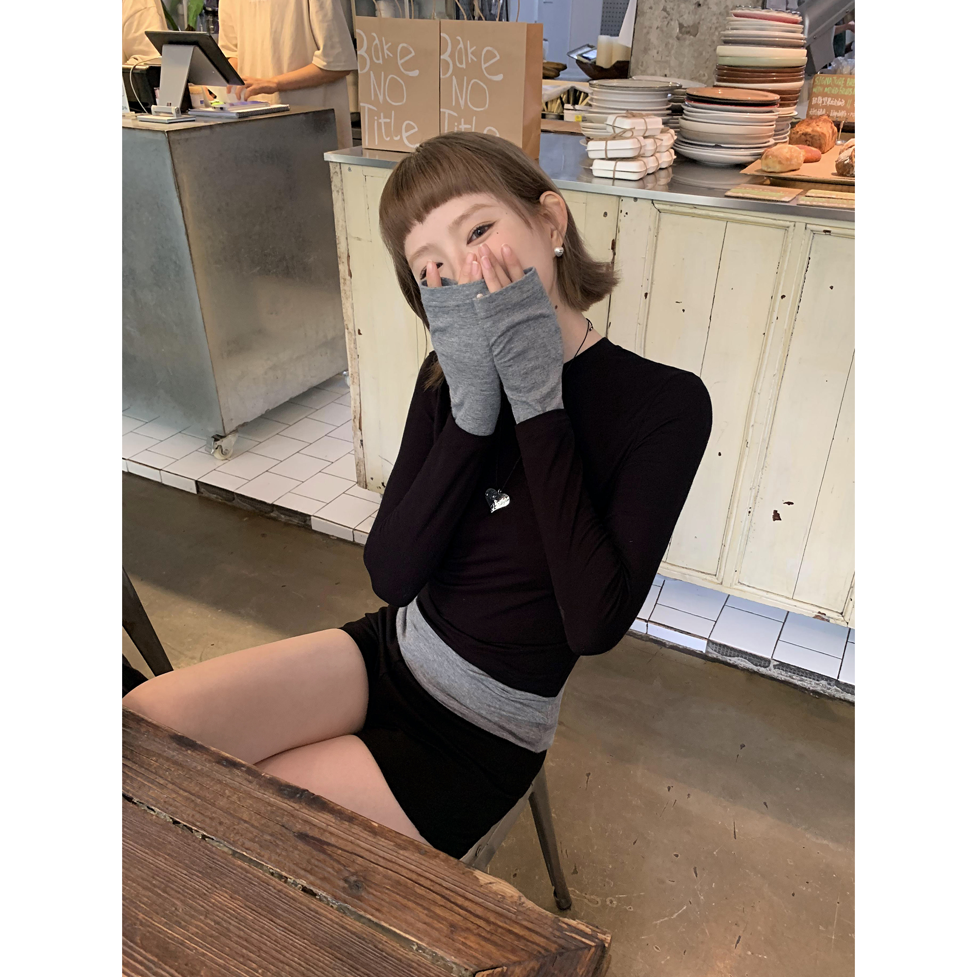 撞色拼接针织上衣女修身打底衫