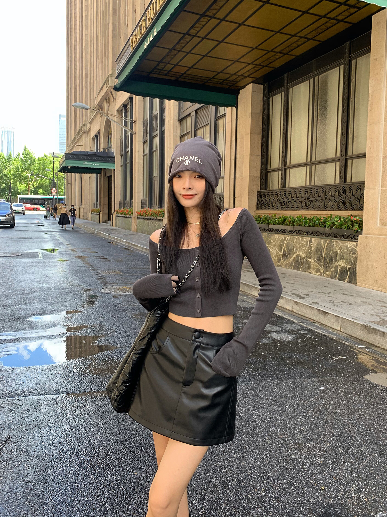 辰米范短款修身一字肩针织上衣女