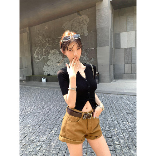 辰米范 长腿搭档 卡其色美式卷边牛仔短裤女高腰显瘦包臀a字热裤