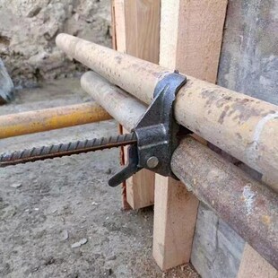 建筑工地镀锌承台扣蝴蝶扣平板扣模板卡扣木工山型卡穿墙螺杆钢筋