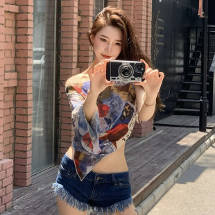 欧美辣妹2023千禧风印花图案不规则一字肩单肩剪裁薄纱袖 女