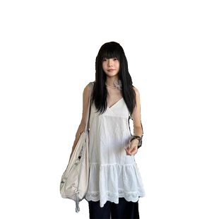 四季款内搭裙子 蕾丝宽幅拼接下摆叠穿打底吊带连衣裙女