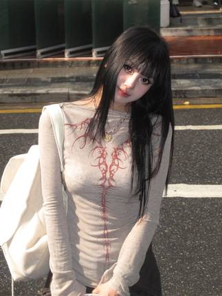 美式辣妹修身薄款正肩长袖t恤女早秋季设计感小众内搭打底衫上衣