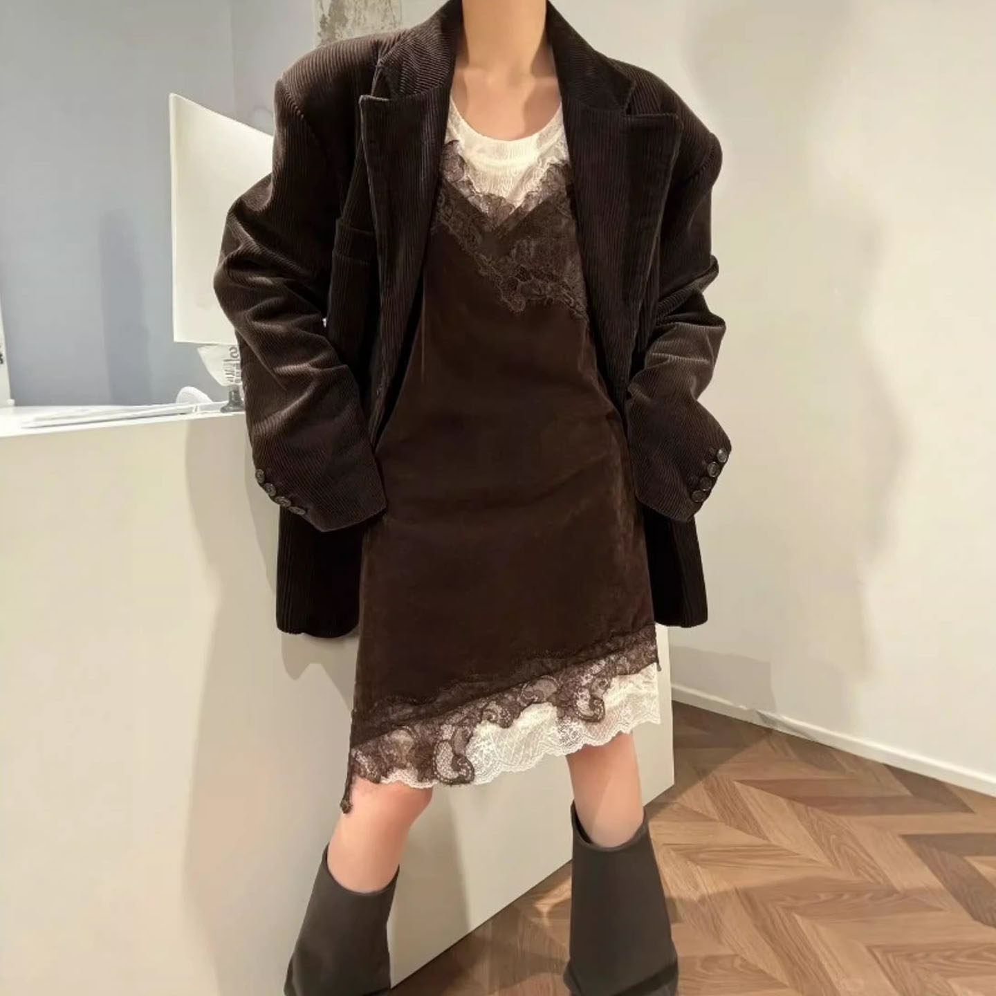 老钱风高级感宽松西装外套打底内搭女装叠穿蕾丝拼接吊带裙三件套,女装/女士精品,连衣裙,淘宝优惠券,粉丝福利购,淘宝优惠卷