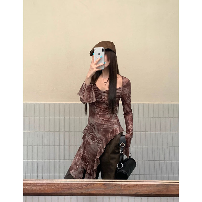 时尚方领设计感不规则扎染t恤小衫女装早秋新款修身长袖小众上衣