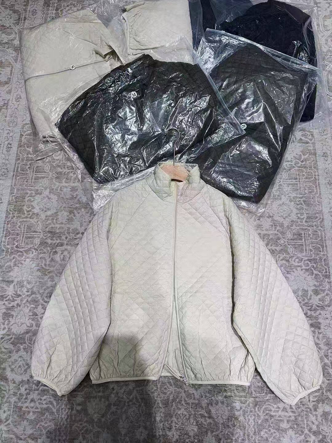 26秋新款菱格纹棉服外套