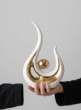 现代简约抽象造型装饰摆件