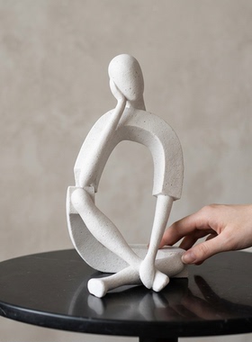 简约现代白色抽象人物雕塑摆件