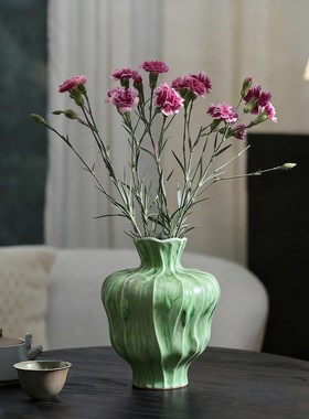 新中式绿色陶瓷花瓶竖纹摆件