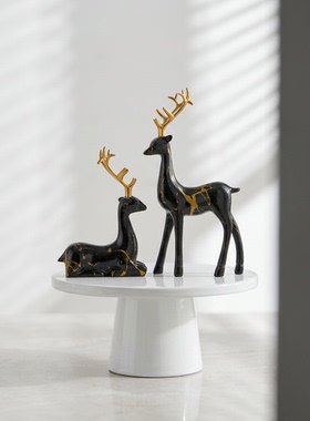 北欧陶瓷鹿摆件招财吉祥物