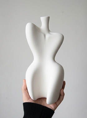 现代简约抽象人物陶瓷雕塑摆件