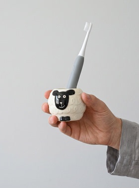 丑萌小羊陶瓷摆件钥匙扣