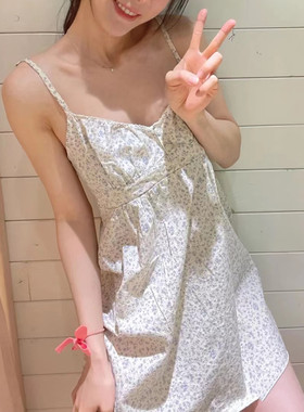 Brandy Girl新款bm纽扣碎花裙bm连衣裙美式小清新V领花边吊带裙女