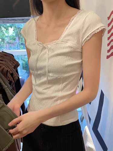 方领蕾丝蝴蝶结短袖T恤