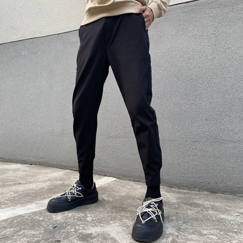 西装裤男生搭配马丁靴休闲裤韩版修身黑色小脚裤纯色运动九分裤潮