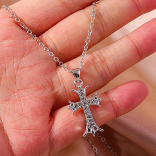 欧美跨境饰品钻石8十字架项链个性 轻奢风锁骨链 创意设计感时尚