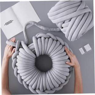 Super Thick Natural Wool Chunky Yarn Felt Wool Roving Yarn新