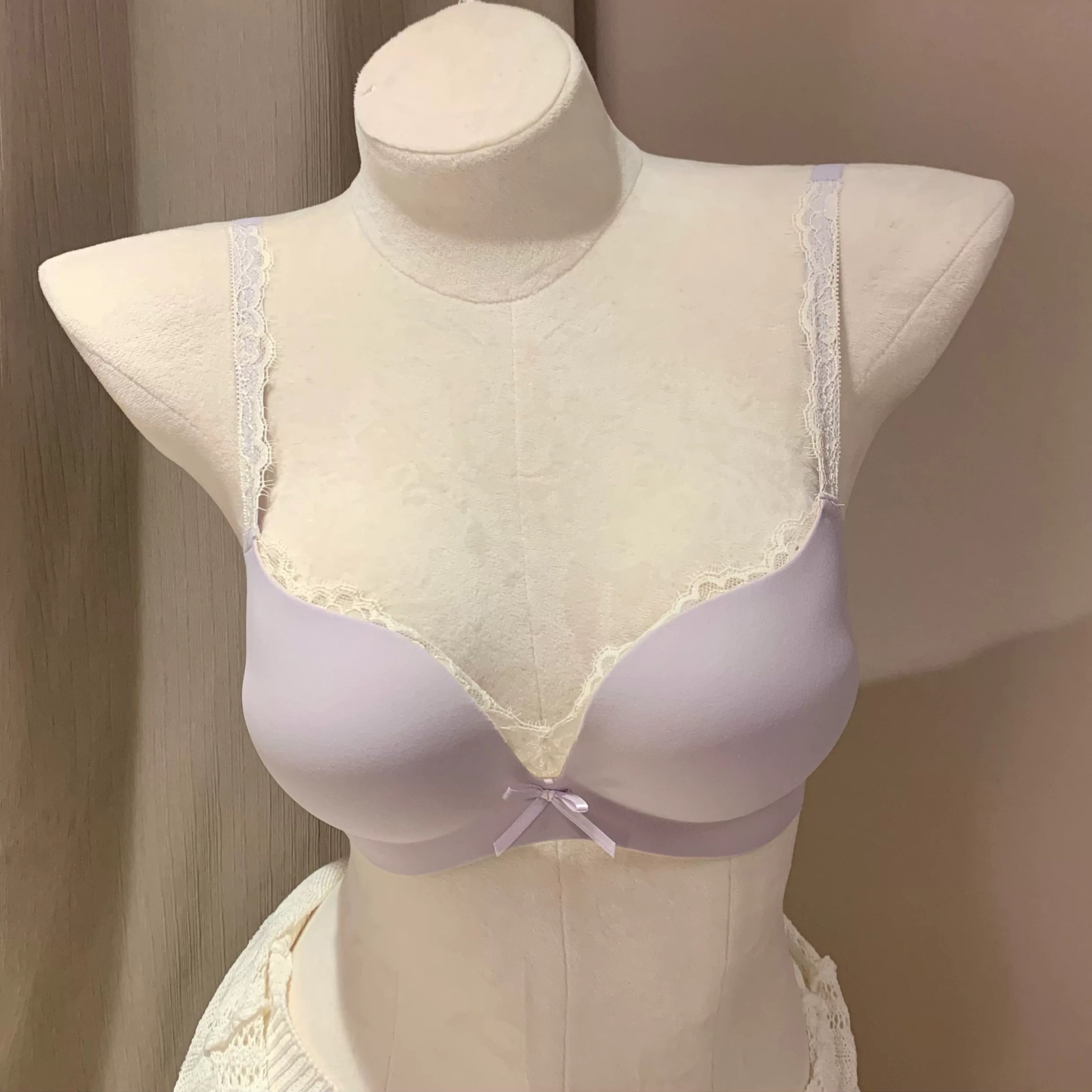 无痕蕾丝深V内衣女无钢圈小胸聚拢显大性感纯欲叠穿可外露文胸罩