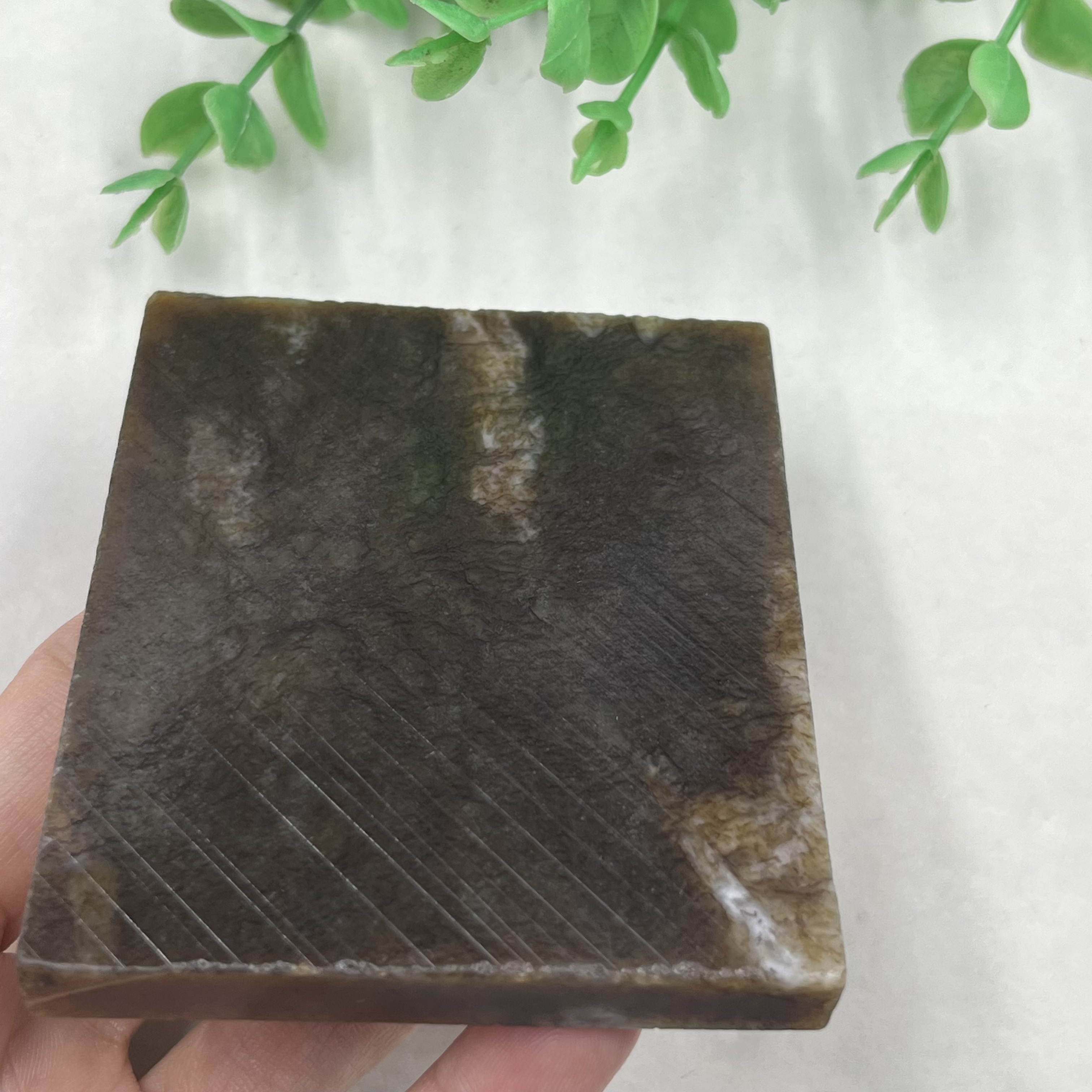 新疆和田玉红糖且末牌子料边角料四方料茶托玉石下脚料包邮118克t