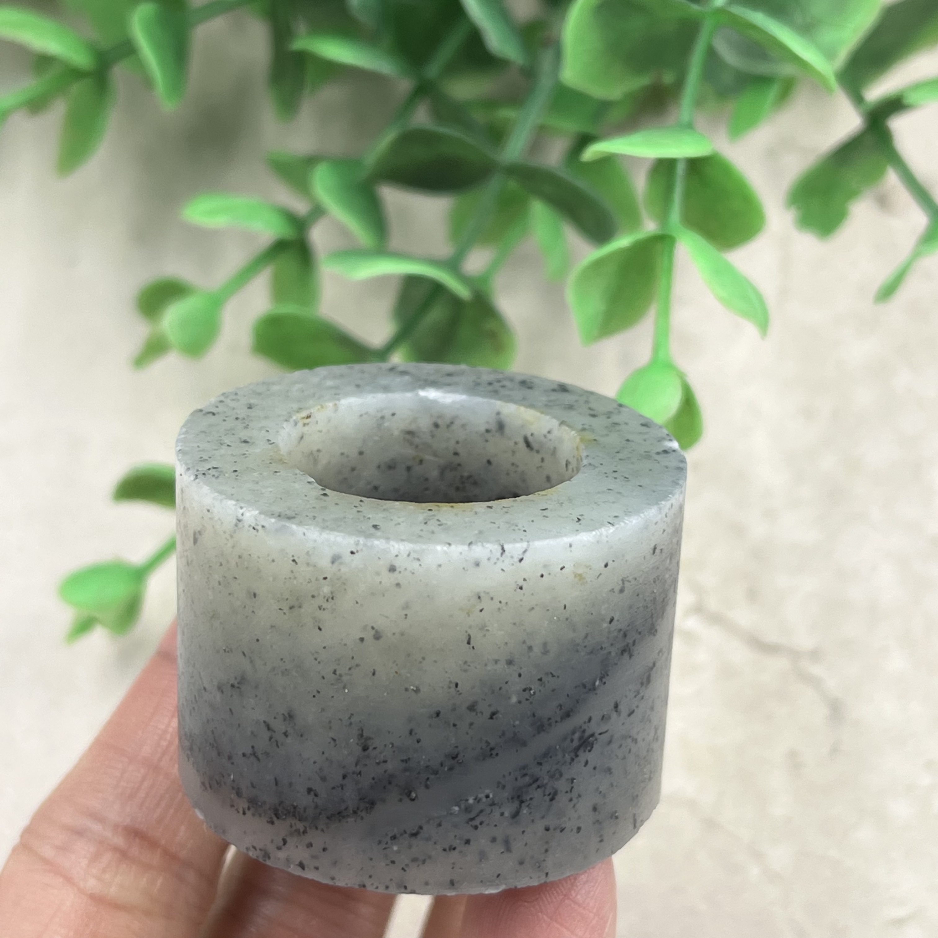 新疆和田玉点墨青花籽扳指戒指边角料内径22圆圈指环玉石料包邮t