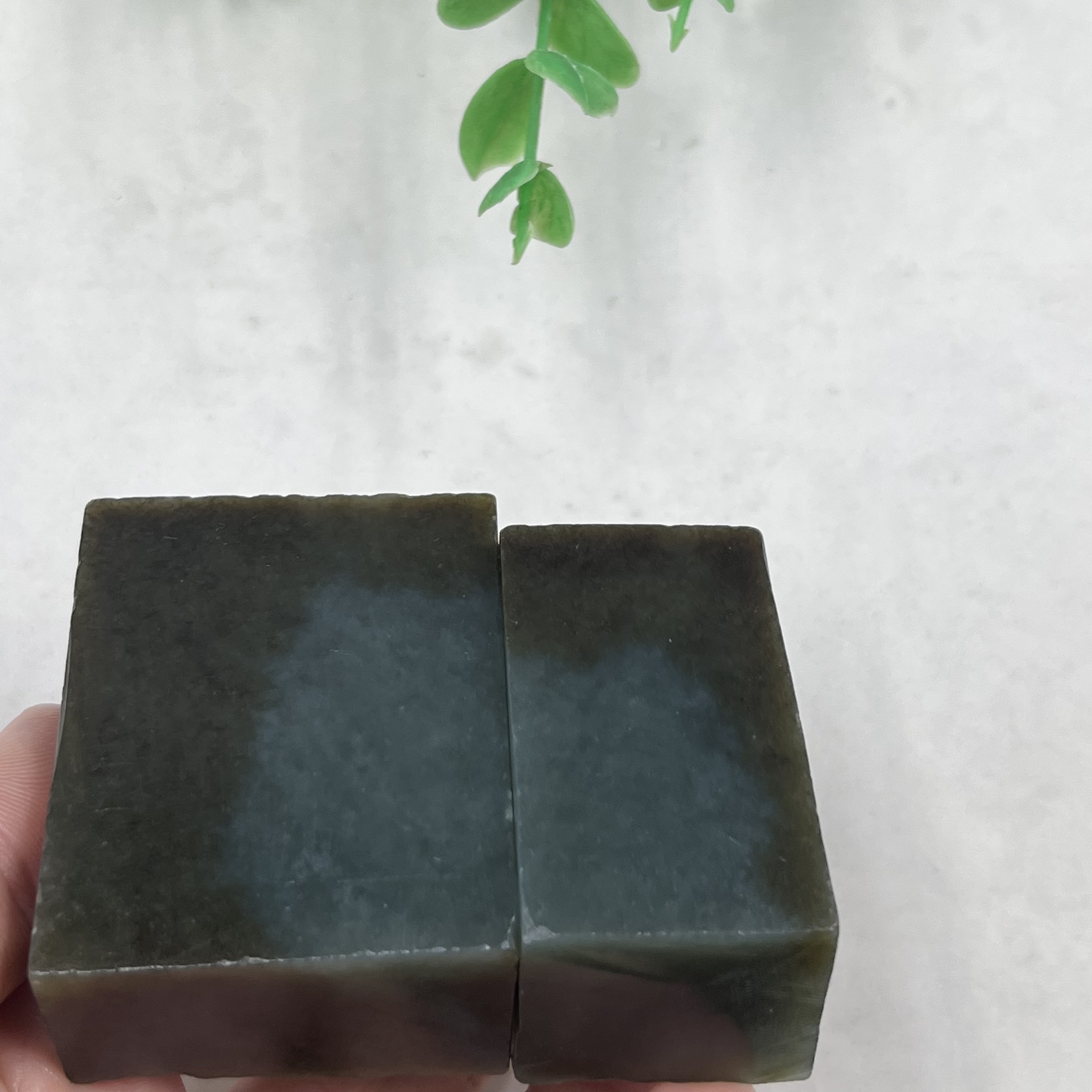 2件价新疆和田玉糖青玉且末特色牌子印章边角料玉石料DIY吊坠包邮