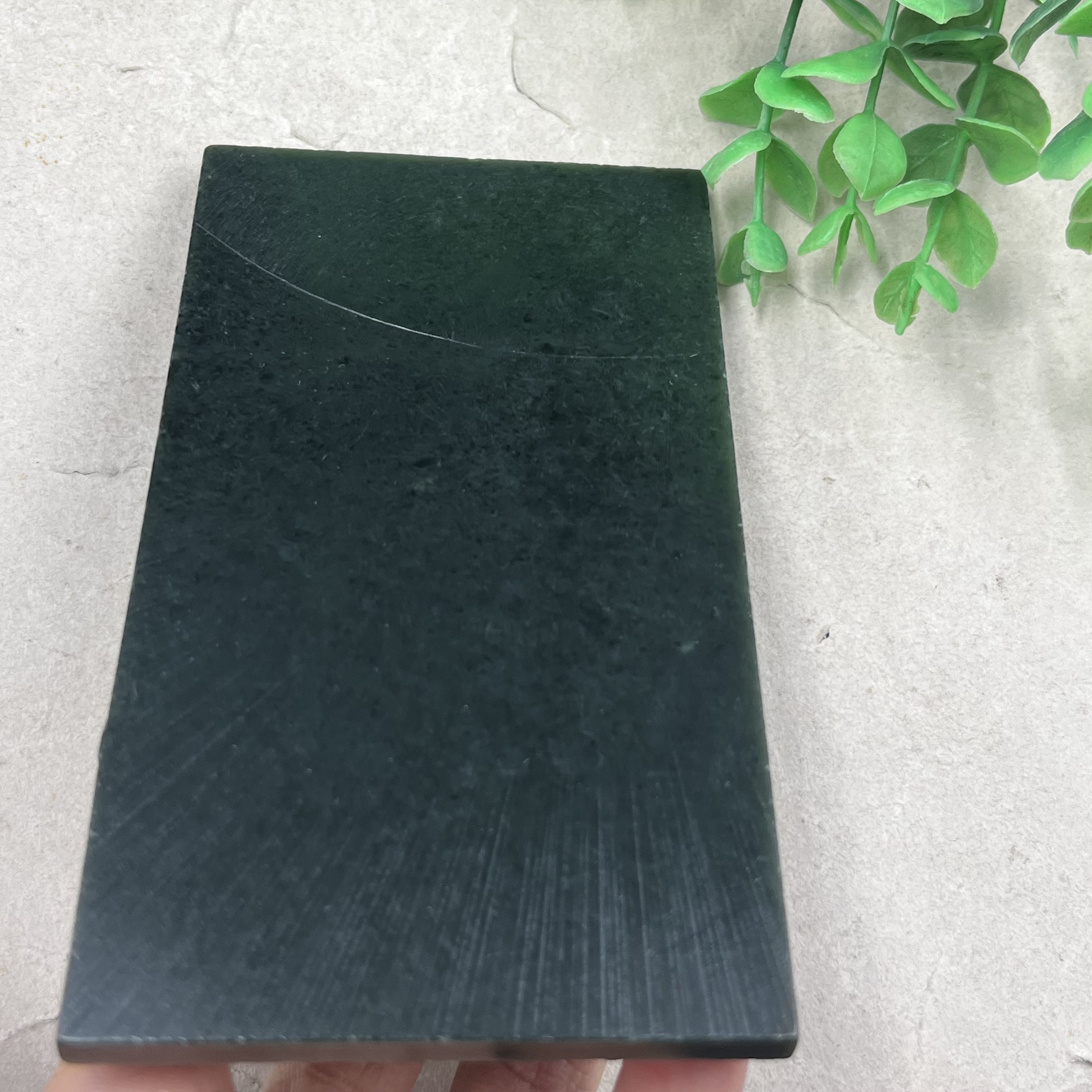 新疆和田玉且末薄片牌子边角料玉石刮痧板DIY书签风铃包邮123克t