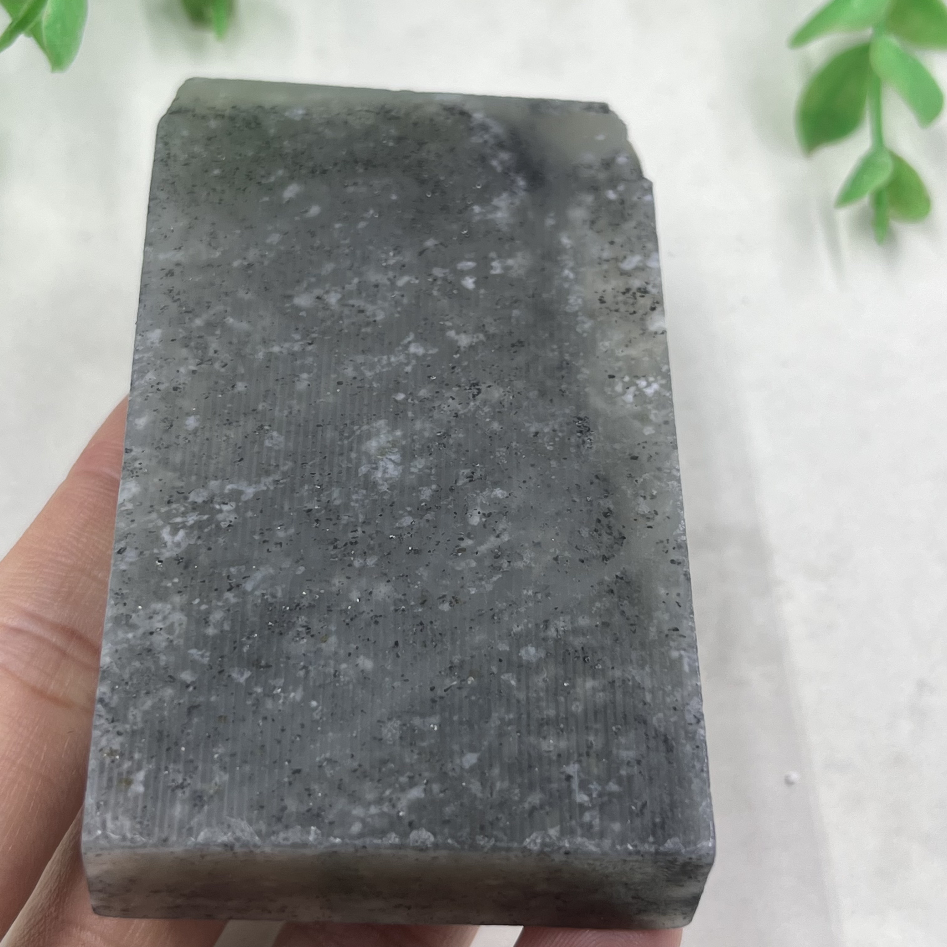 新疆和田玉青花籽点墨特色牌子边角料玉石把件下脚料包邮126克ta