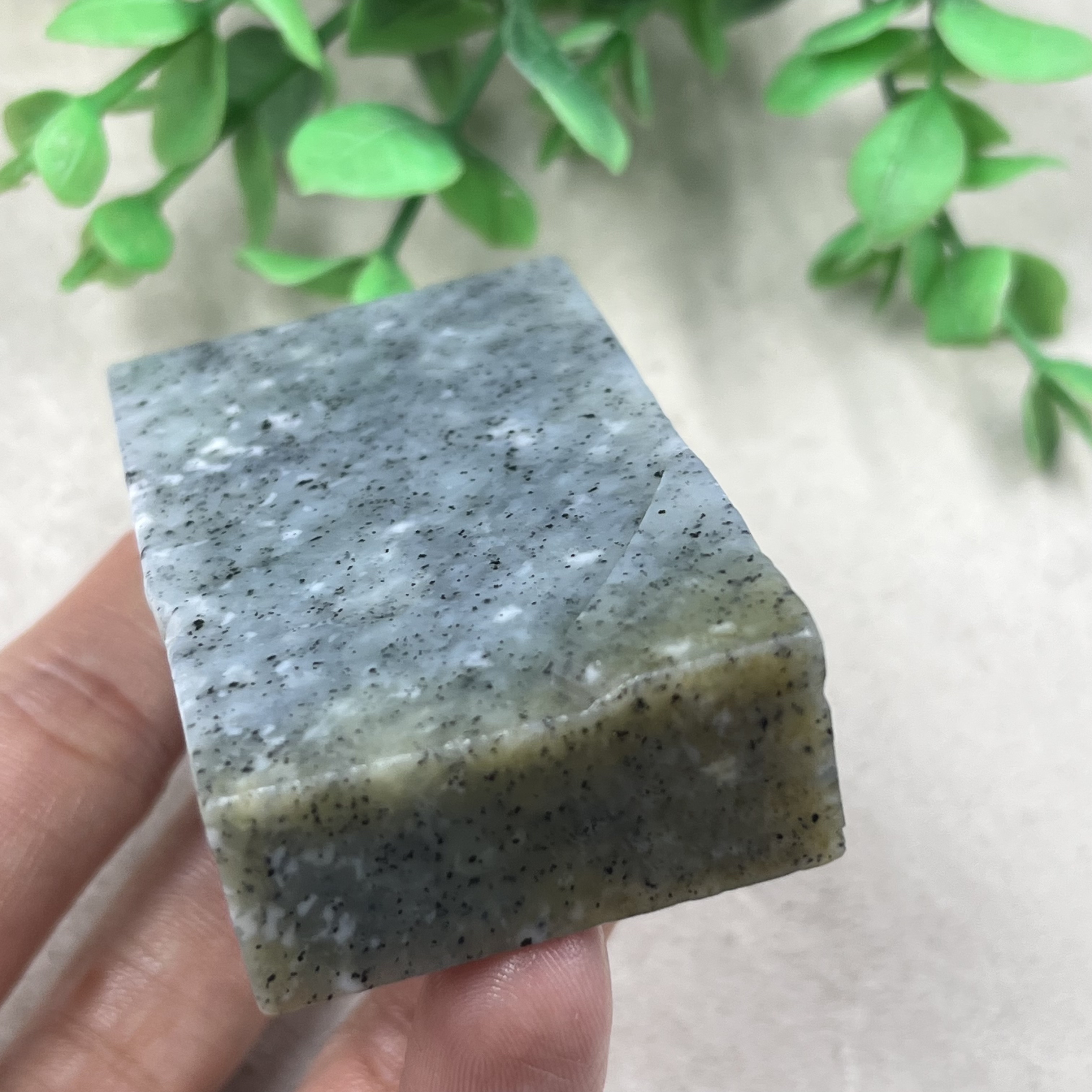 新疆和田玉青花籽点墨牌子边角料玉石下脚料DIY扳指包邮101克ta