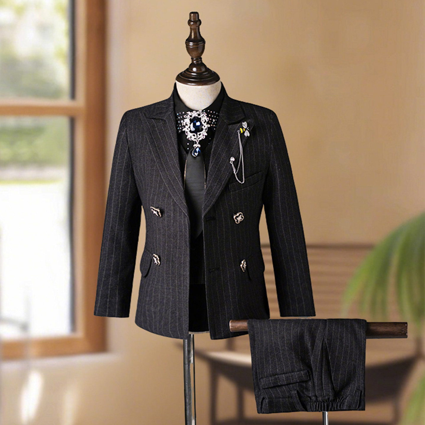 男童礼服套装2026新款条纹儿童西装走秀小男孩主持西服钢琴演出服