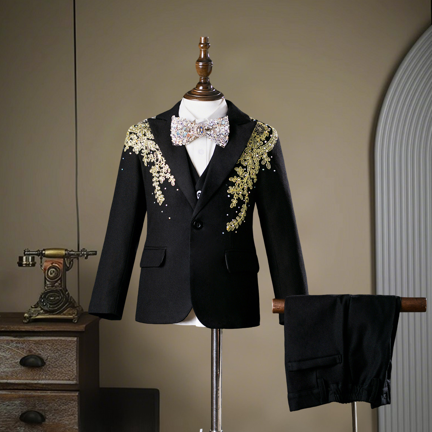 男童礼服高端儿童西装套装手工绣花走秀西服潮服主持人钢琴演出服