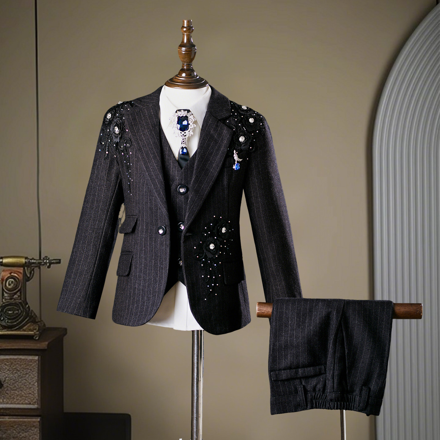 男童礼服高端主持人西装套装儿童走秀西服钢琴演出服小花童婚礼服