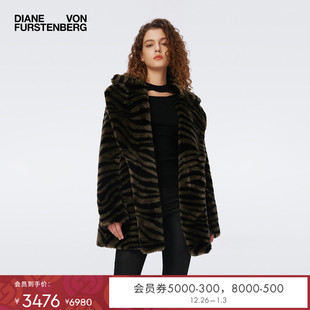 DVF橄榄绿斑马纹仿皮草外套NF3S003