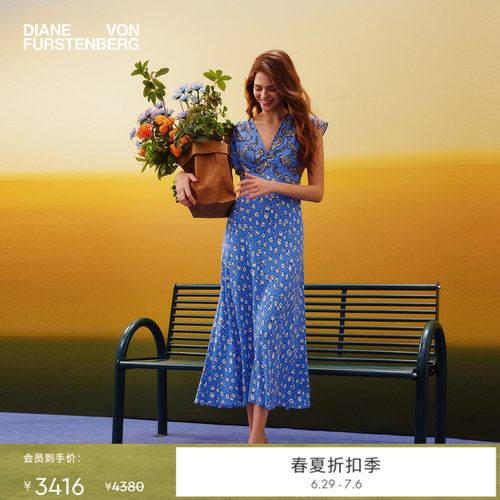 DVF2026春夏茶歇裙淡蓝线描花影轻薄度假连衣裙DS1U023