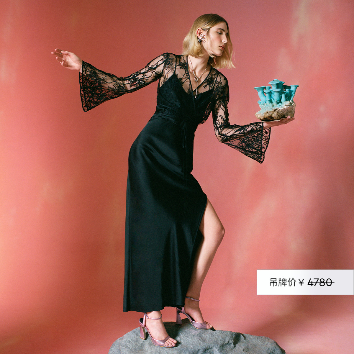 DVF经典黑吊带裙连衣裙