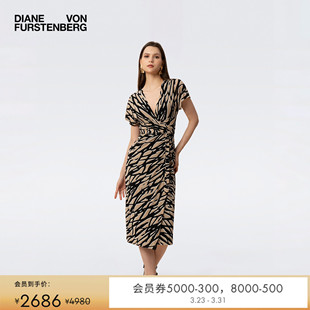 DVF暖沙色光影树枝图案V领荷叶袖 薄绉针织裹身裙连衣裙DW1T001