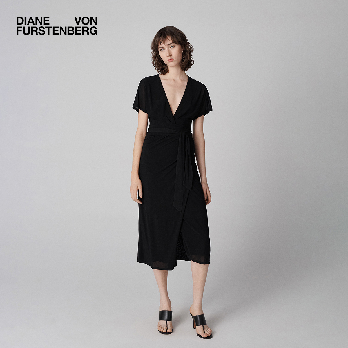 DVF曜石黑荷叶袖裹身裙