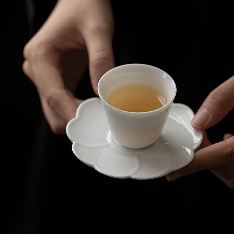 青白瓷花瓣茶杯垫杯托防