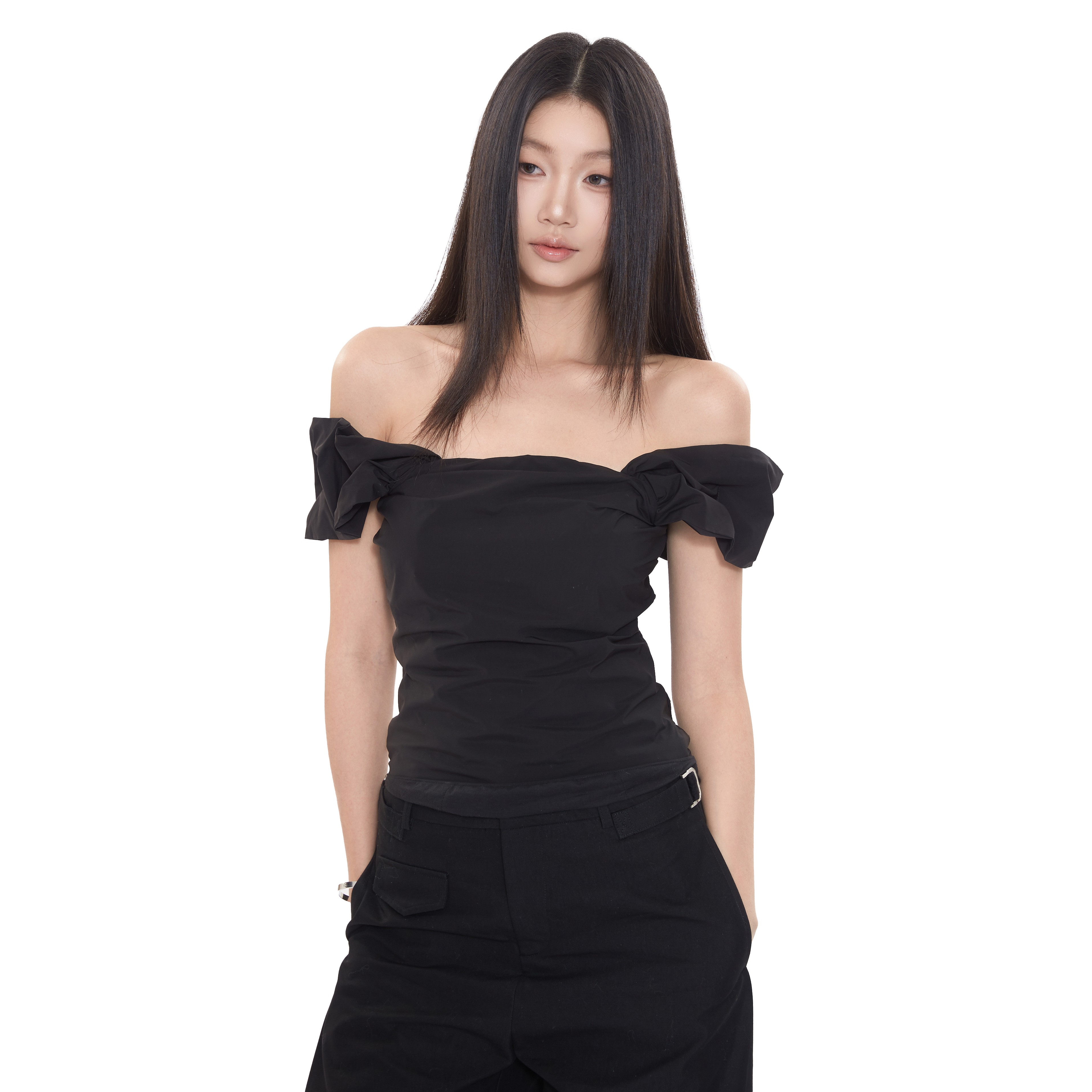 WITHMIN 短袖一字肩掐腰短款上衣女夏修身显瘦纯欲别致设计感t恤