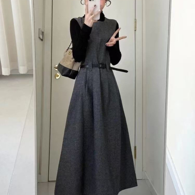 超好看背心连衣裙子两件套装